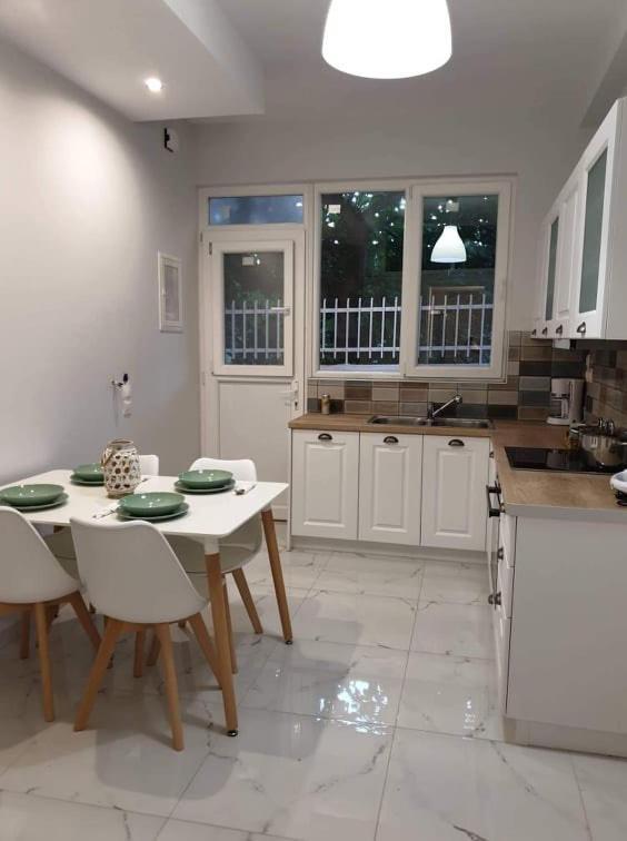 Eytyhias Yard Apartments In Poros Poros Town Zewnętrze zdjęcie