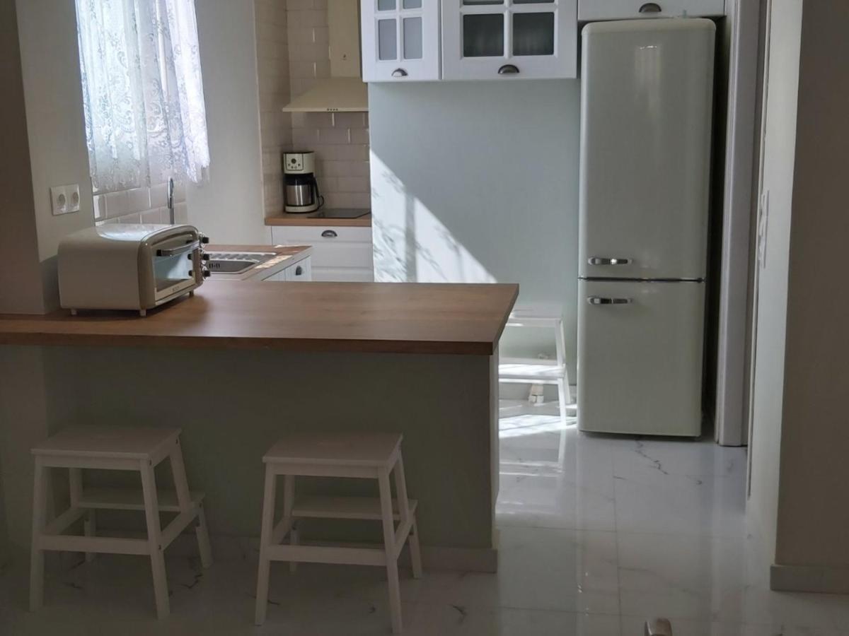 Eytyhias Yard Apartments In Poros Poros Town Zewnętrze zdjęcie