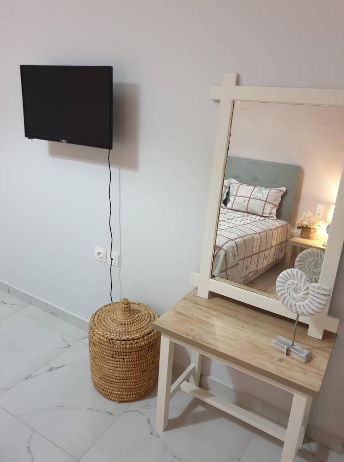 Eytyhias Yard Apartments In Poros Poros Town Zewnętrze zdjęcie