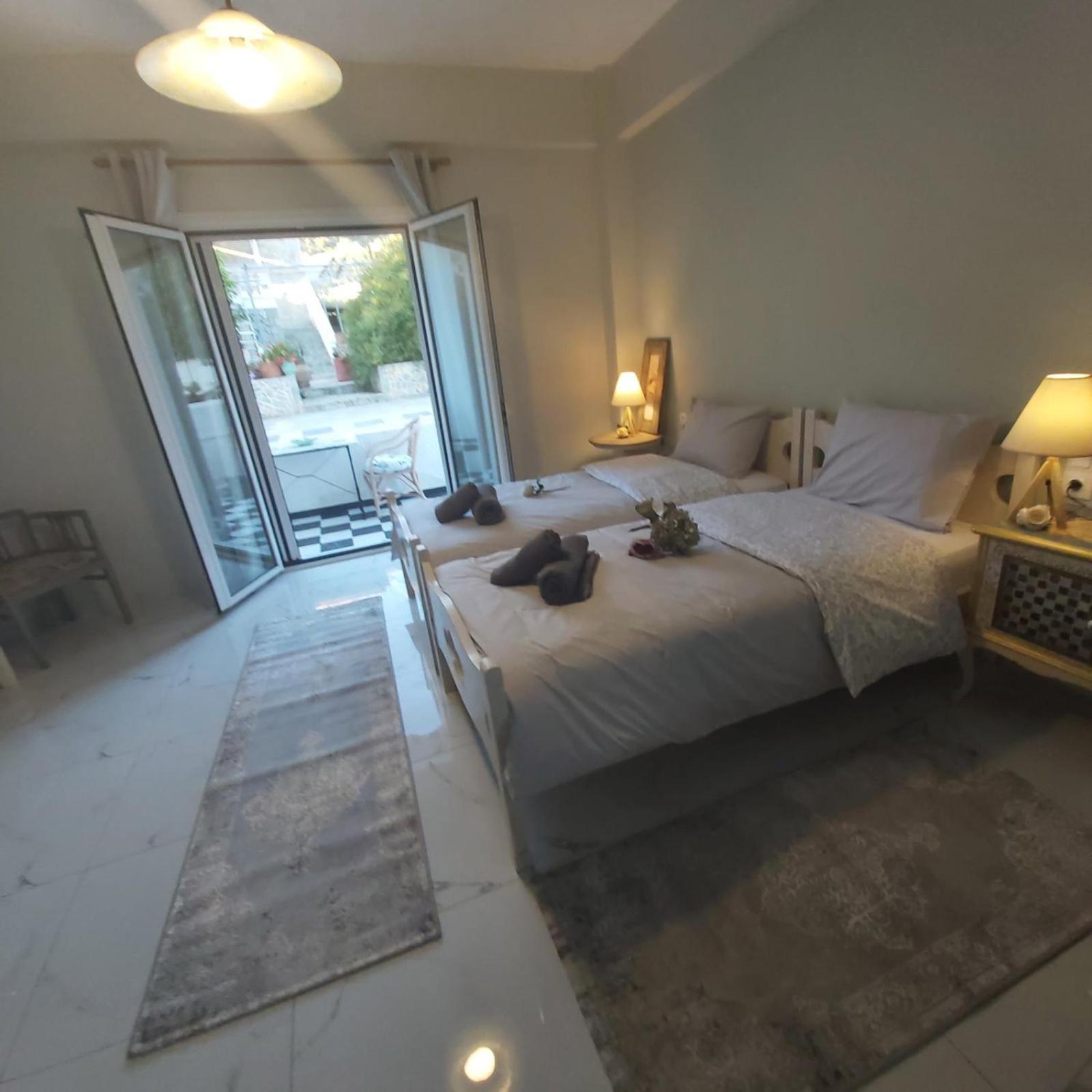 Eytyhias Yard Apartments In Poros Poros Town Zewnętrze zdjęcie